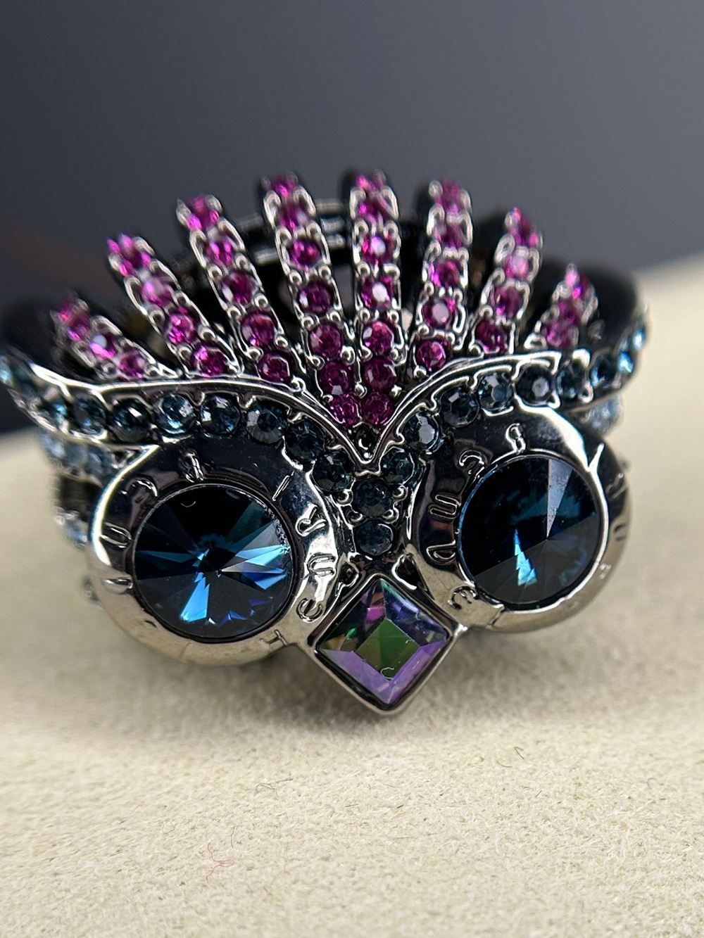 Henri Bendel Vanderbilt Owl Ring Purple Blue AB Rhinestone Gunmetal Sz 9 NWT
